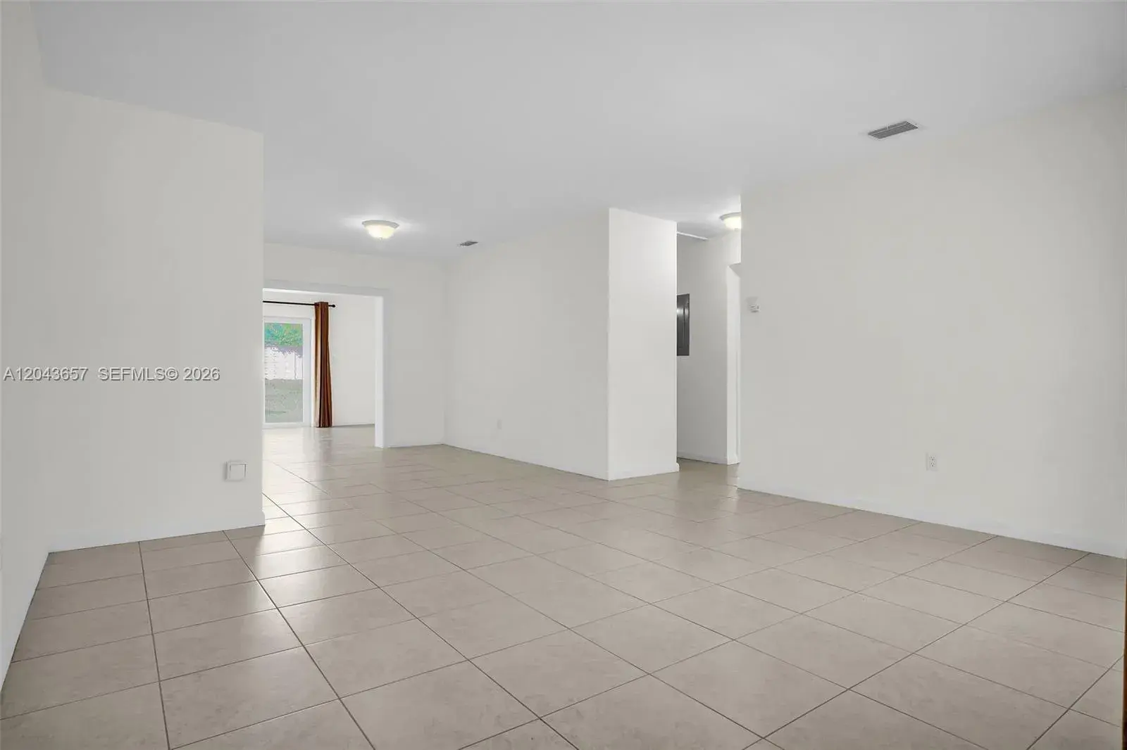 14375 Lake Candlewood Ct, Miami Lakes FL 33014
