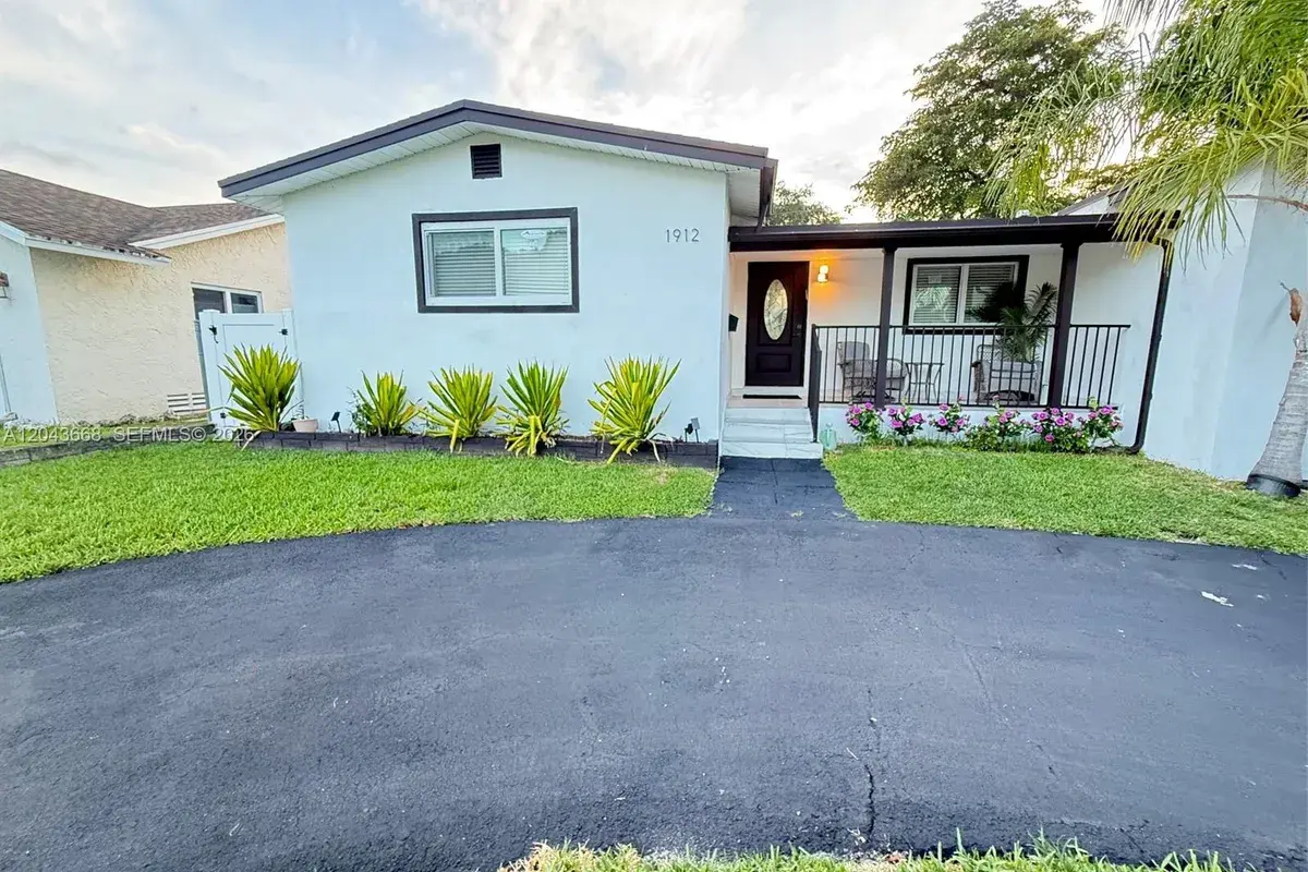 1912 N 42nd Ave, Hollywood FL 33021