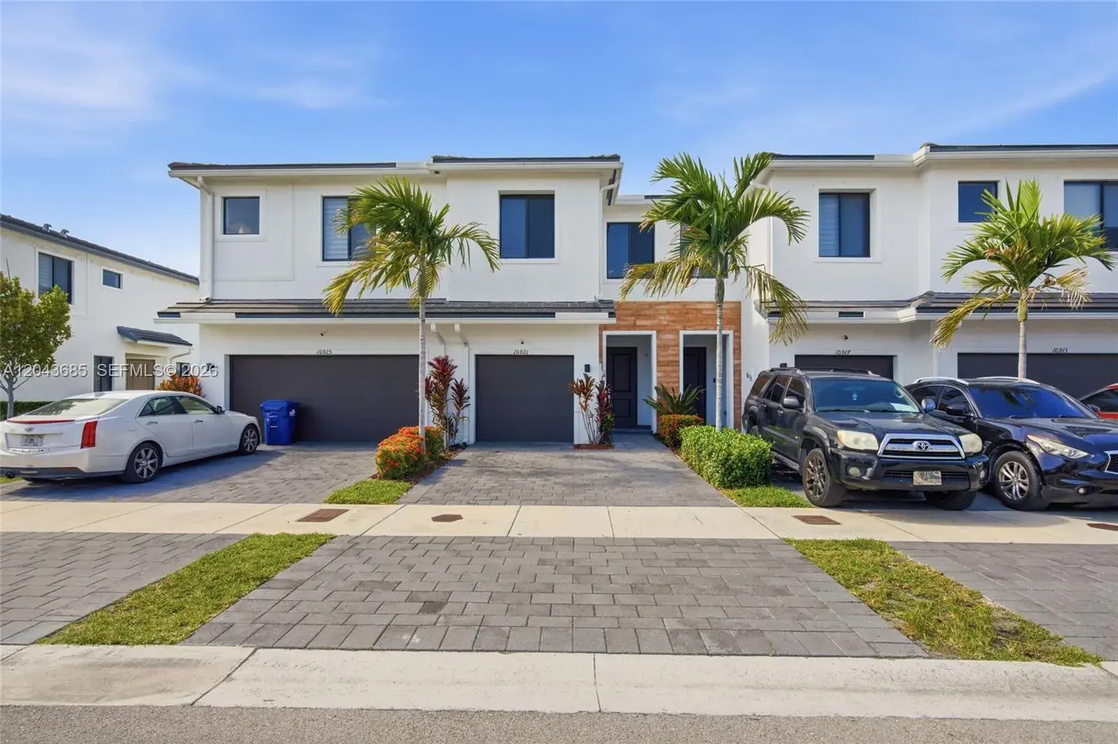 10921 SW 232nd Ter, Homestead FL 33032