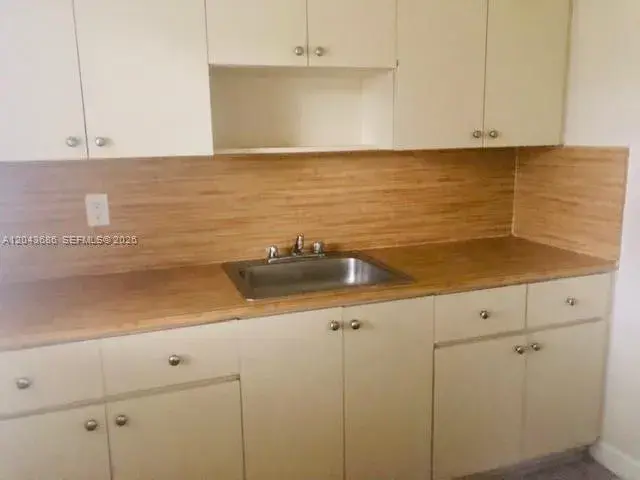 1008 E Ponce De Leon Blvd # 3, Coral Gables FL 33134