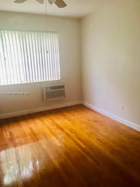 1008 E Ponce De Leon Blvd # 3, Coral Gables FL 33134