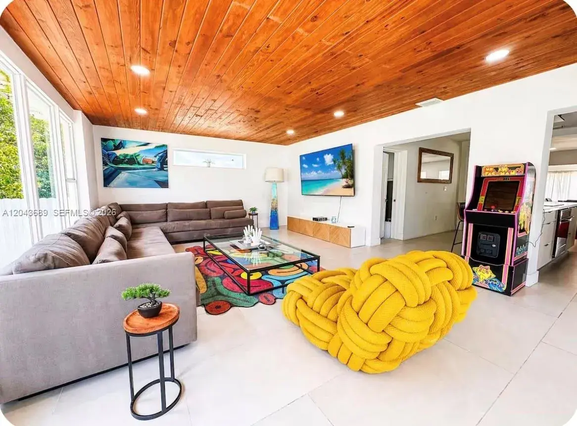 134 NE 117 st, Miami FL 33168