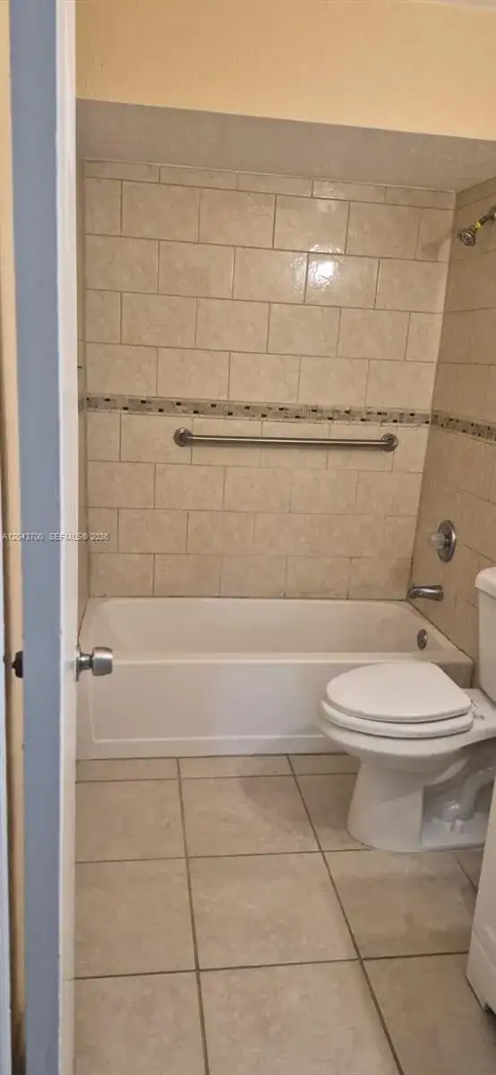 4101 Riverside Dr # 4, Coral Springs FL 33065 photo 4