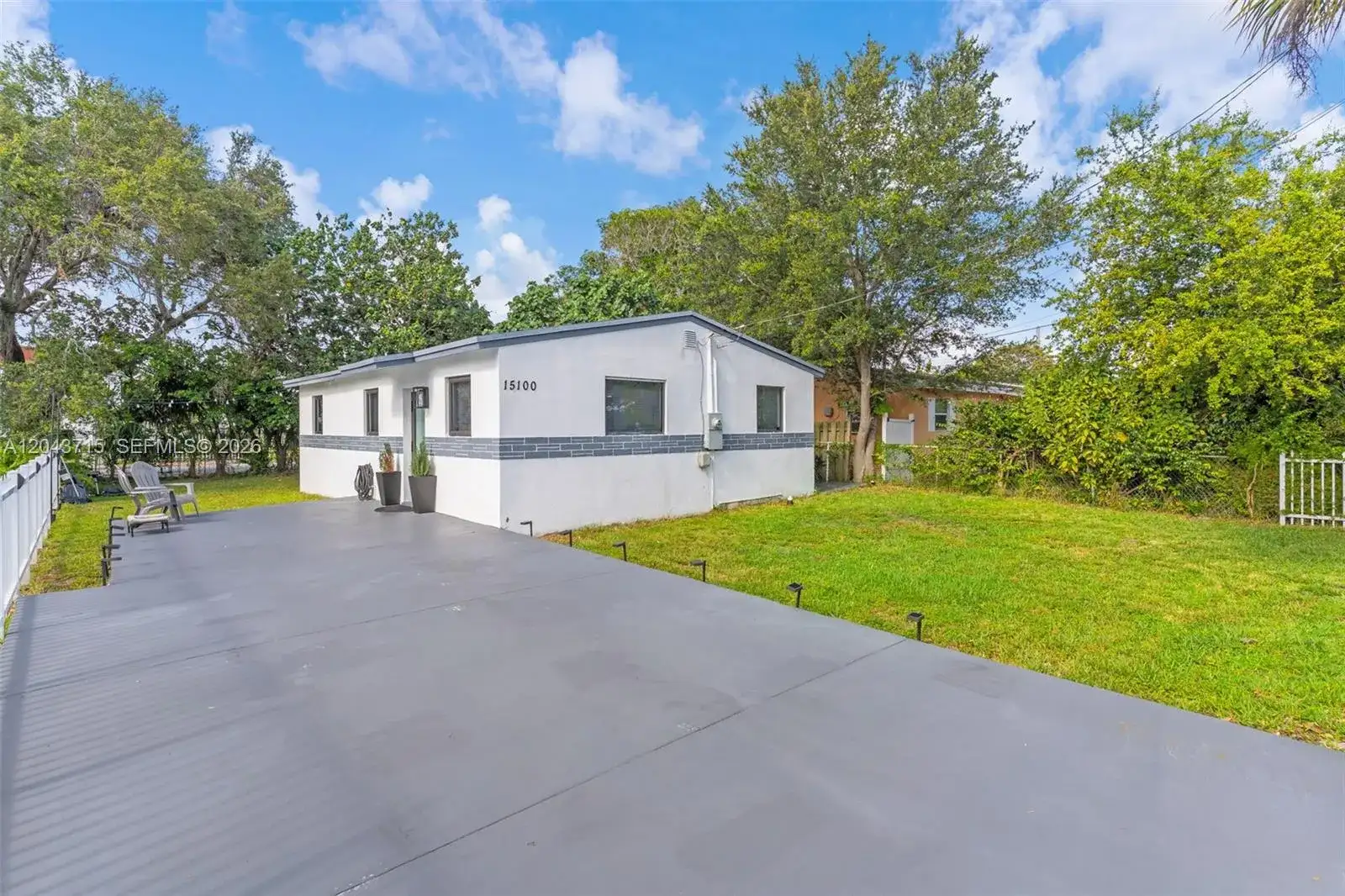 15100 NE 14th Ct, North Miami Beach FL 33162 photo 3