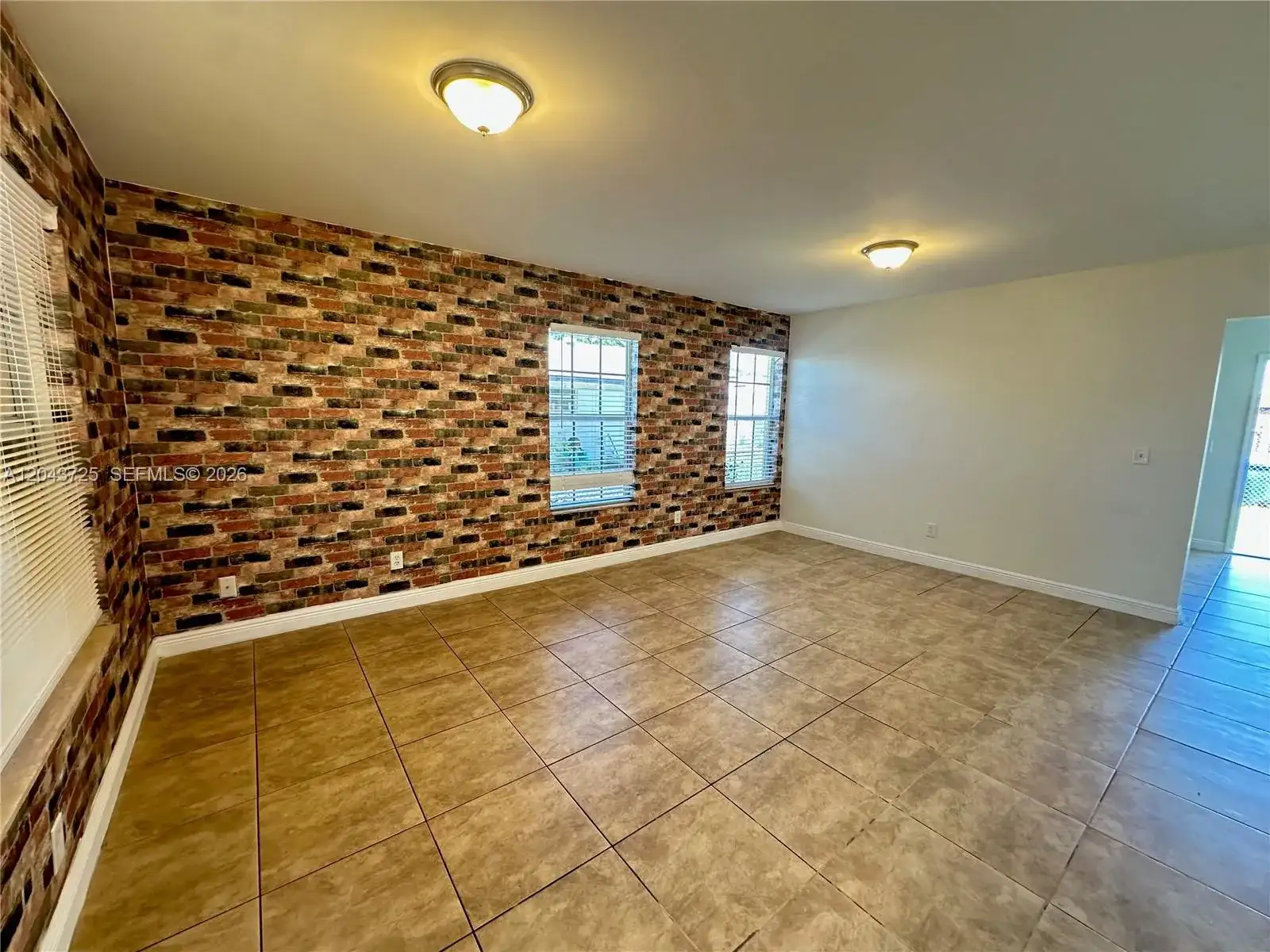 2235 Farragut St, Hollywood FL 33020 photo 2