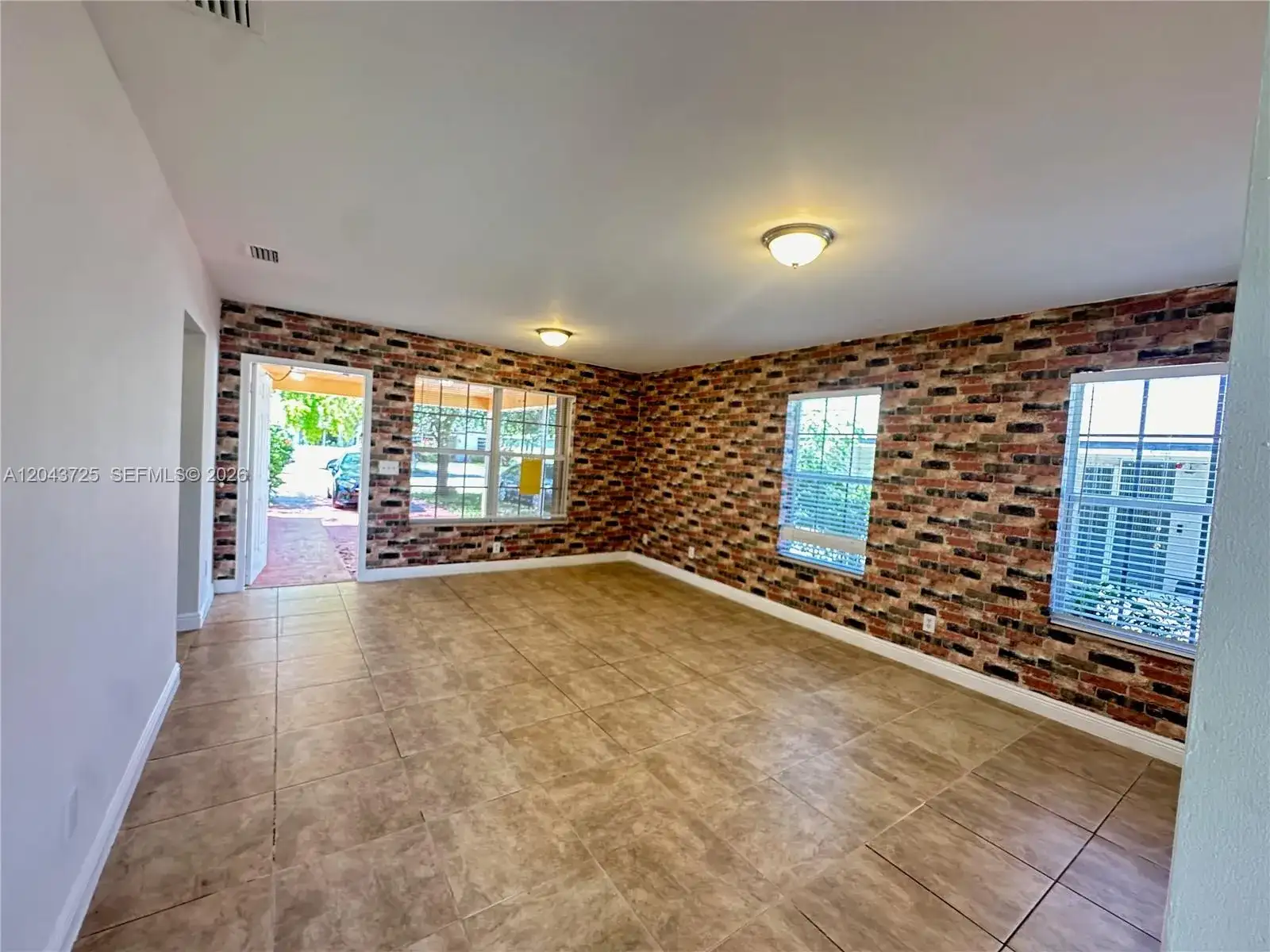 2235 Farragut St, Hollywood FL 33020 photo 3