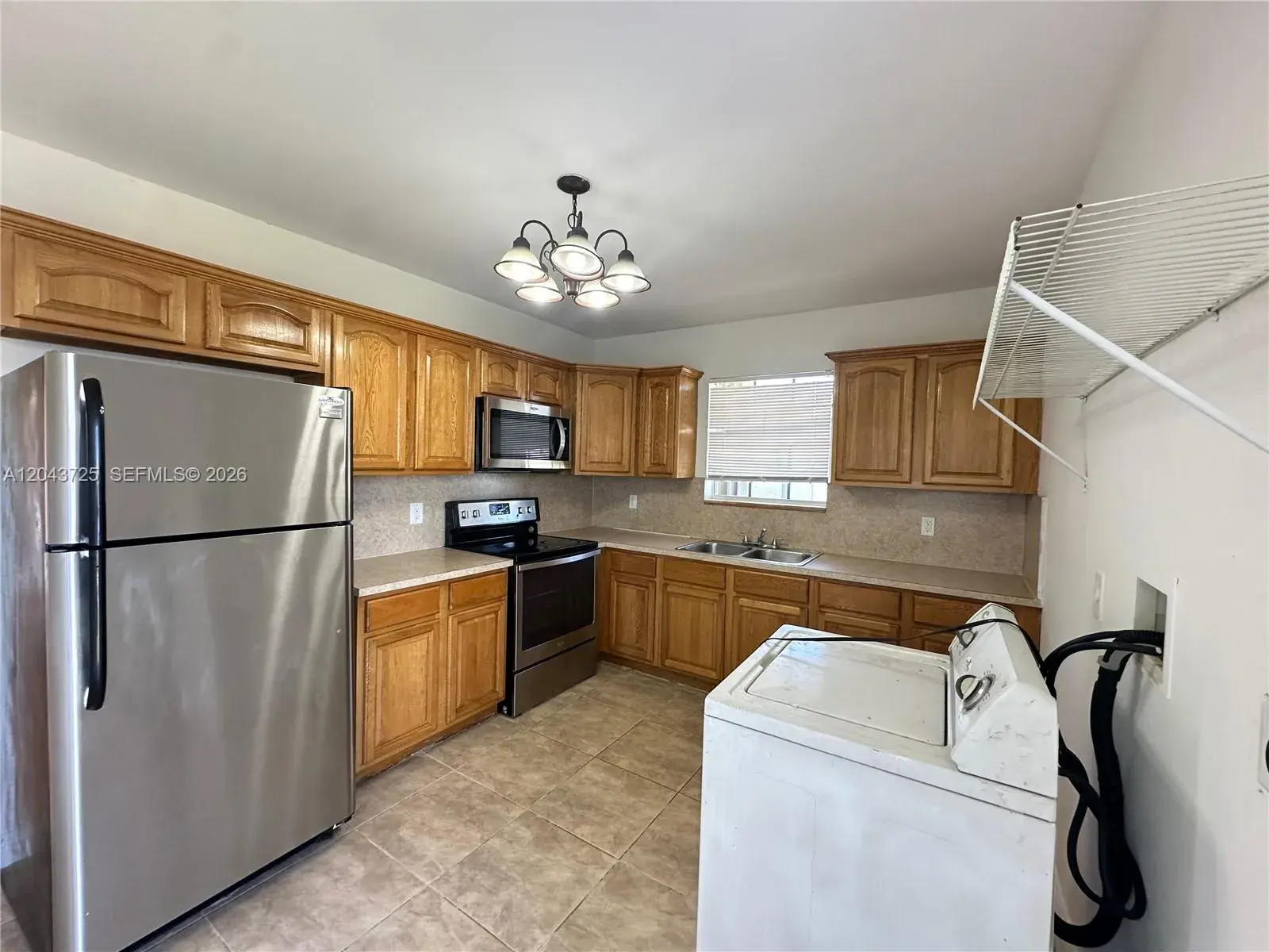 2235 Farragut St, Hollywood FL 33020