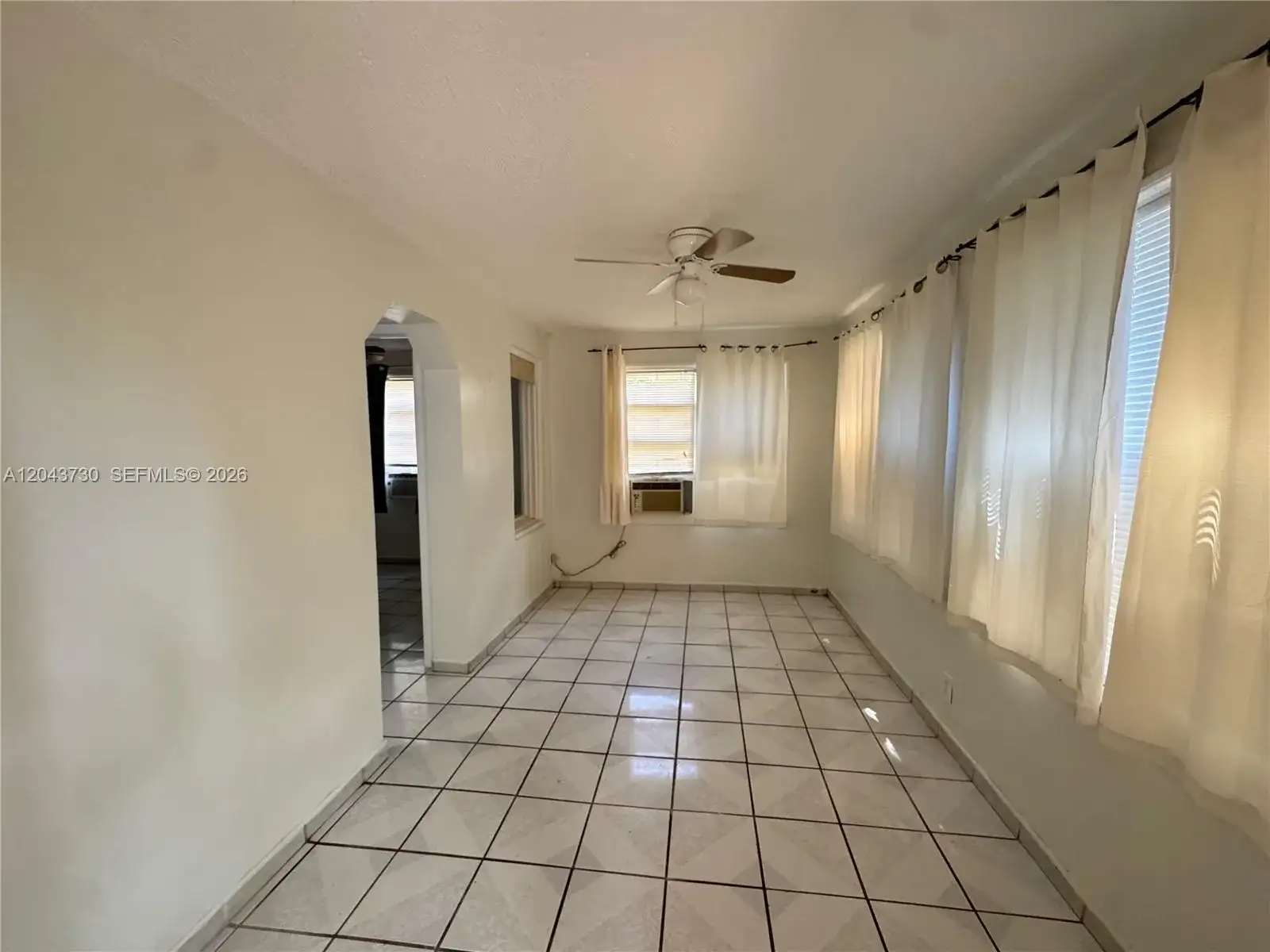 215 Columbus Pkwy, Hollywood FL 33021 photo 5