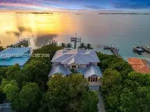 104 Coastal Dr, Key Largo FL 33037 photo 2
