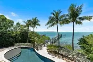 104 Coastal Dr, Key Largo FL 33037 photo 3