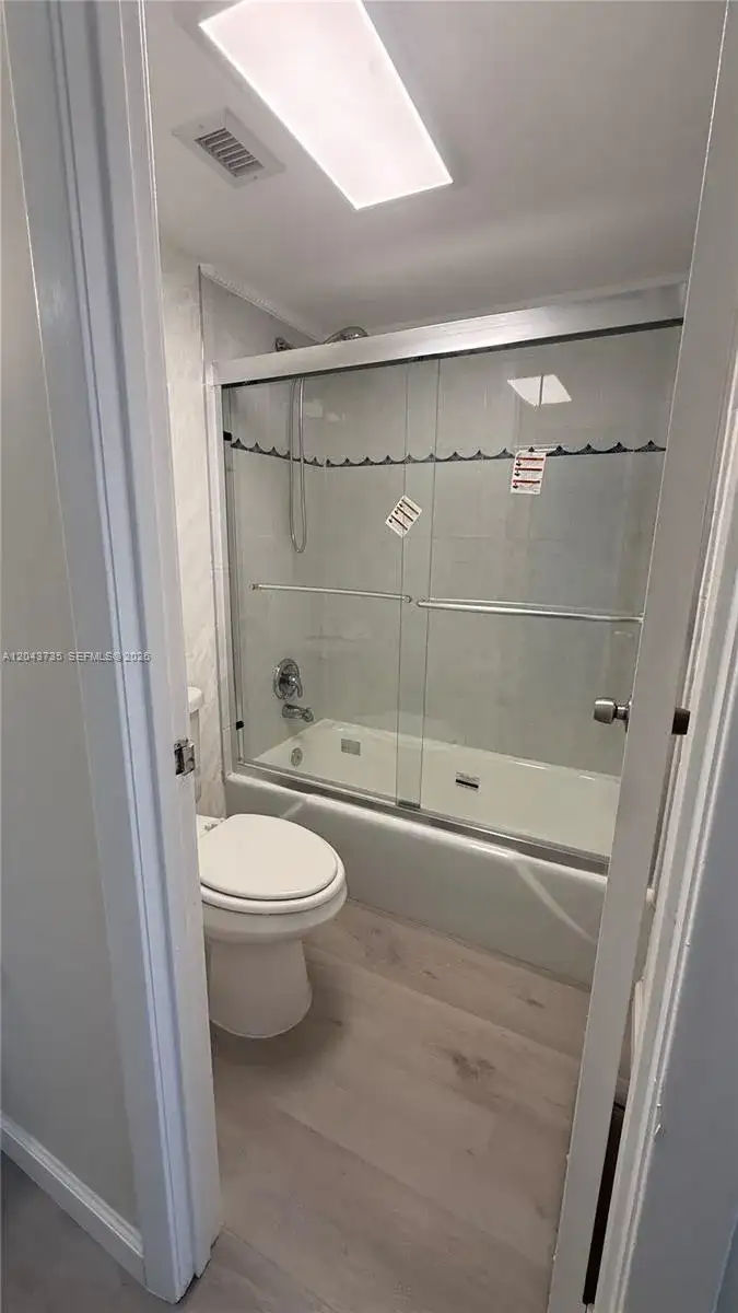 300 Bayview Dr # 211, Sunny Isles Beach FL 33160 photo 5