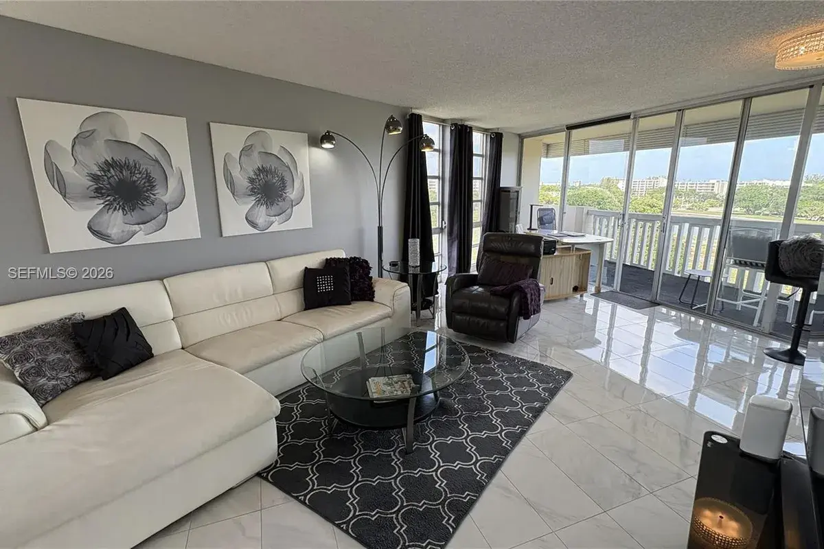 6901 Environ Blvd # 6C, Lauderhill FL 33319