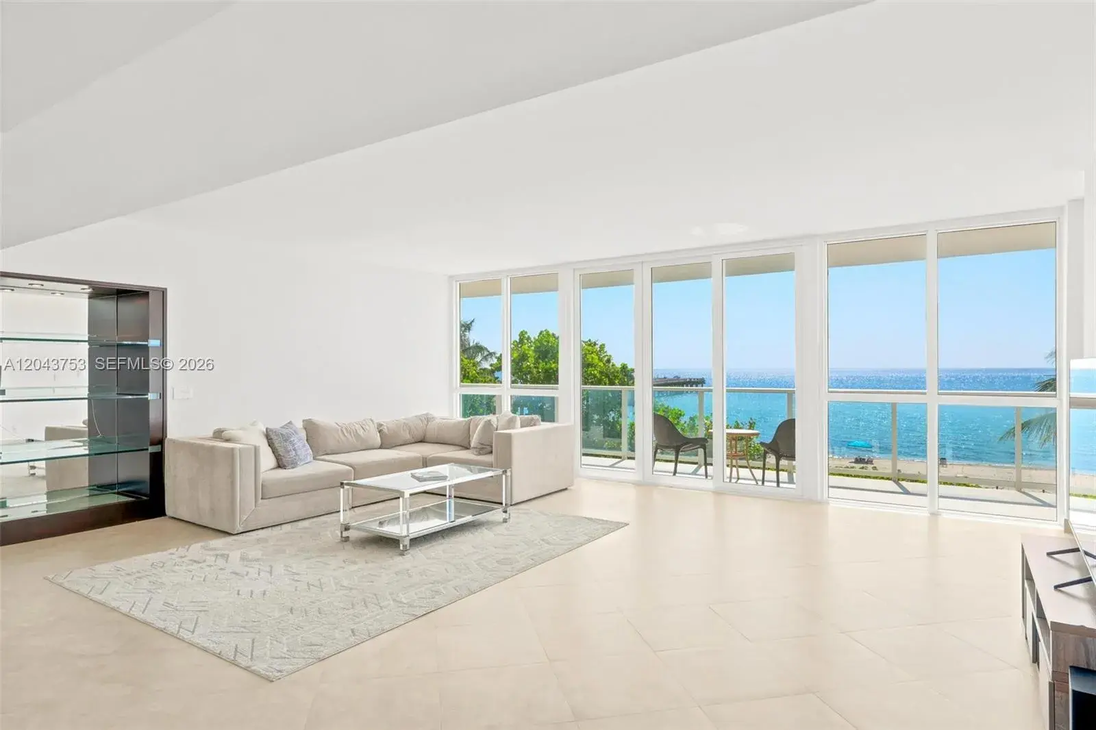 16485 Collins Ave, Sunny Isles Beach FL 33160