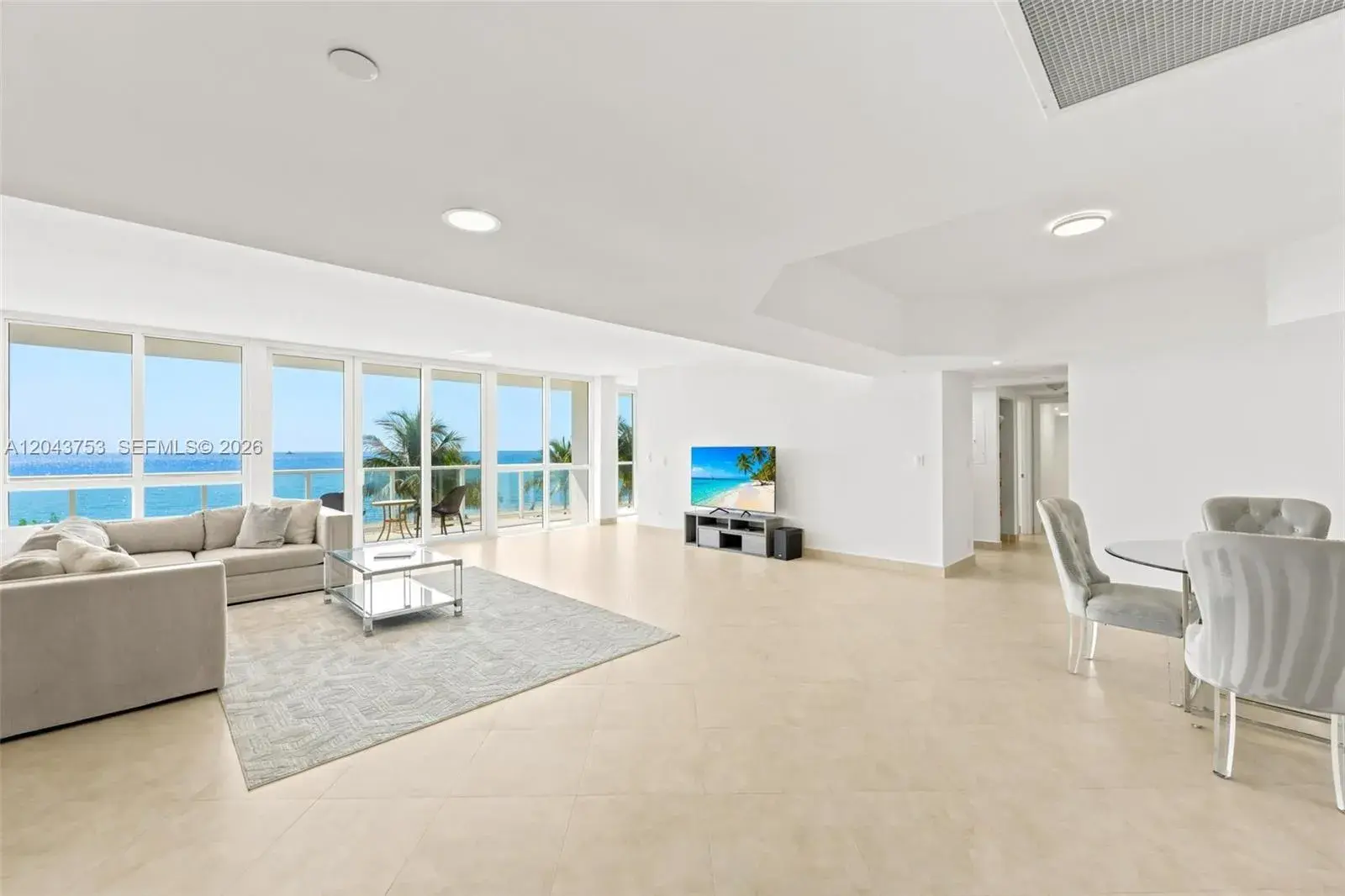16485 Collins Ave, Sunny Isles Beach FL 33160