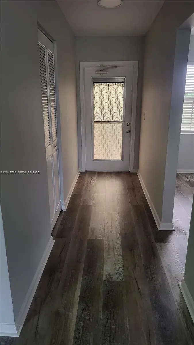 7220 Lake Cir Dr # 406, Margate FL 33063