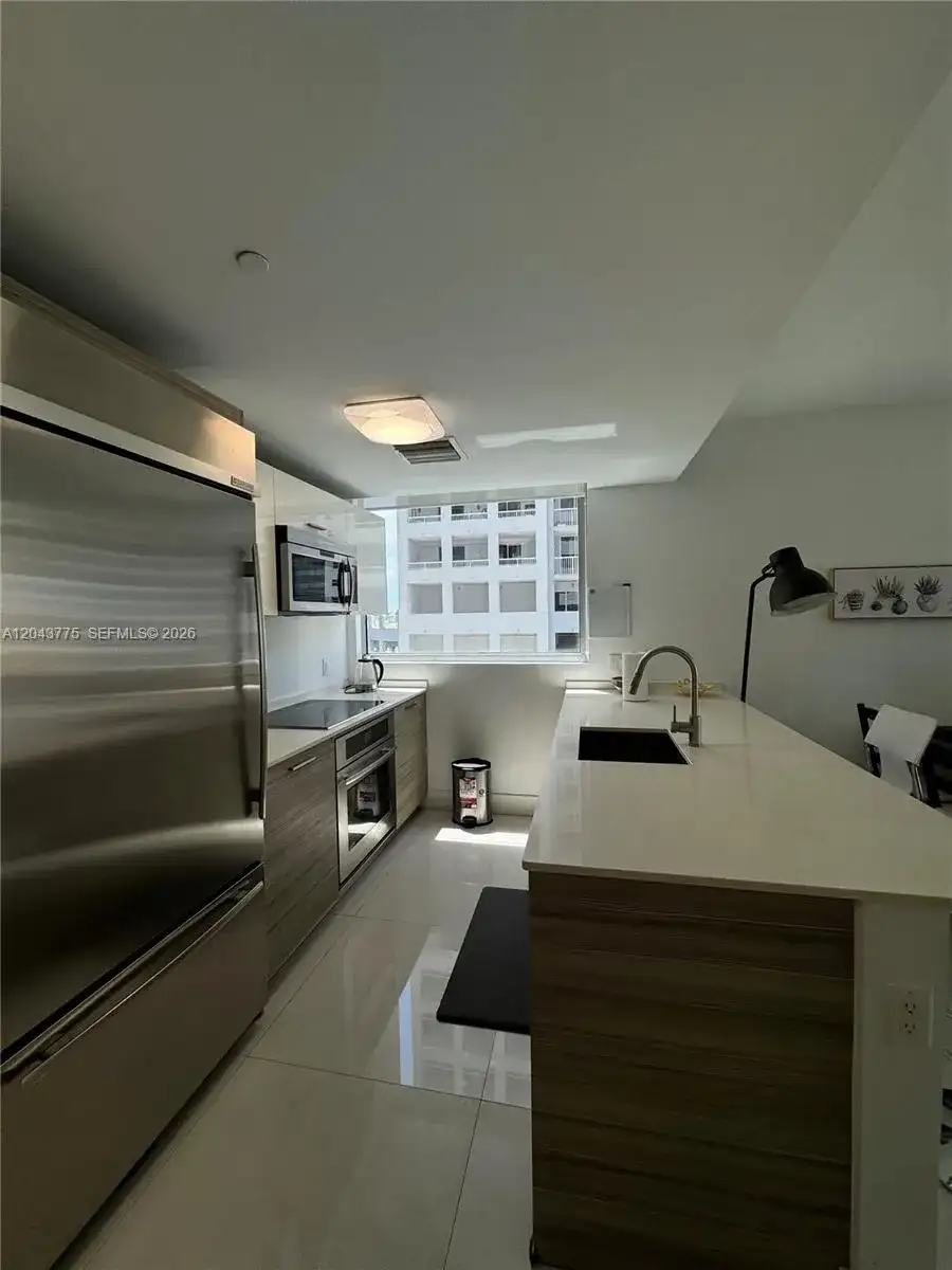 1300 Brickell Bay Dr # 901, Miami FL 33131 photo 4