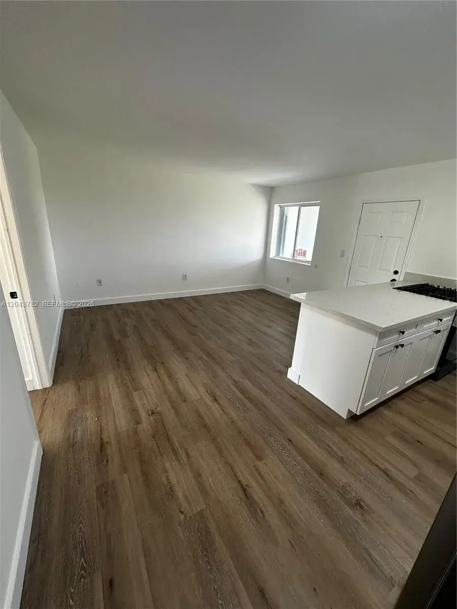 1255 W 49th Pl # E205, Hialeah FL 33012