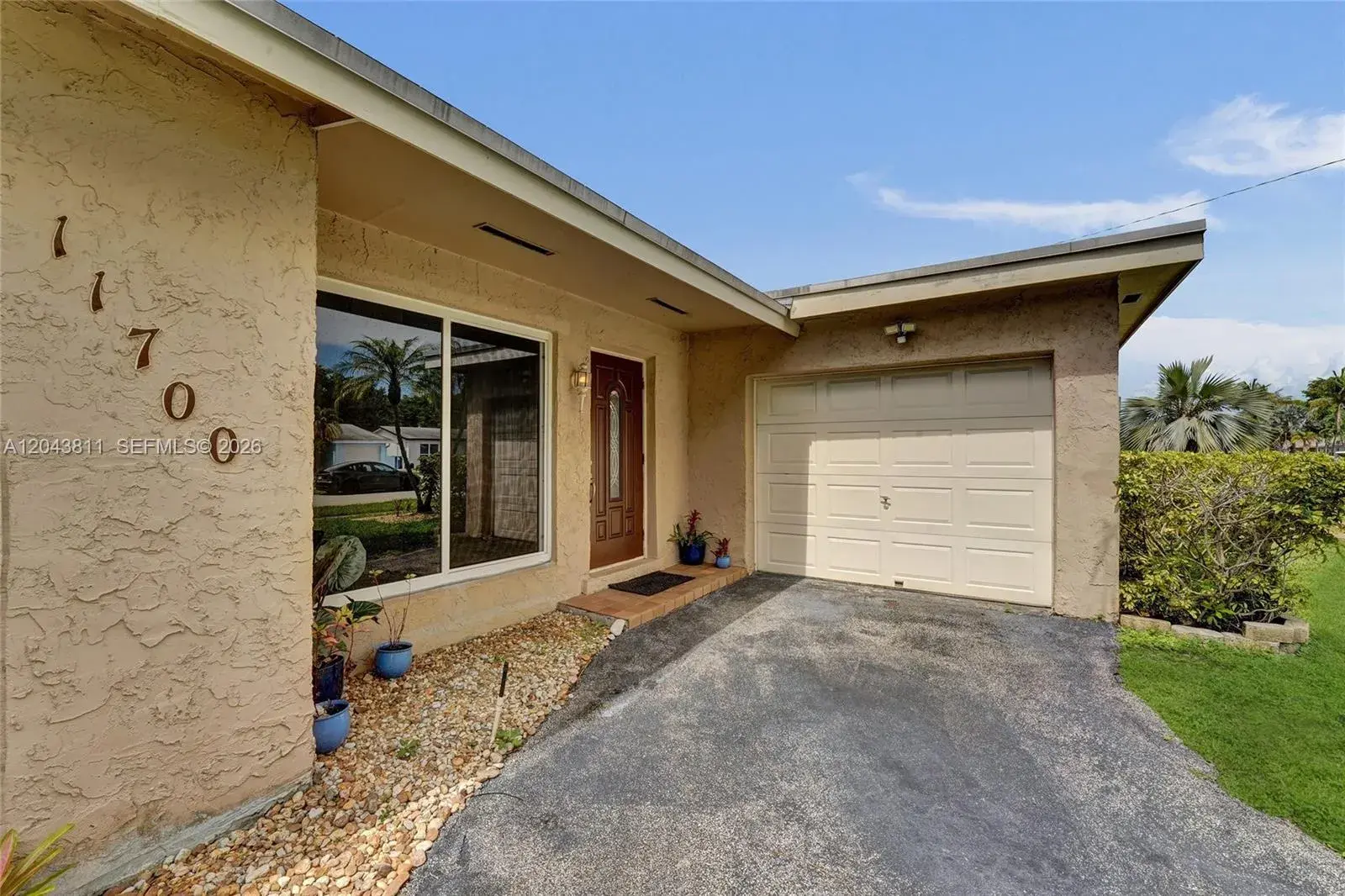 11700 NW 33rd St, Sunrise FL 33323