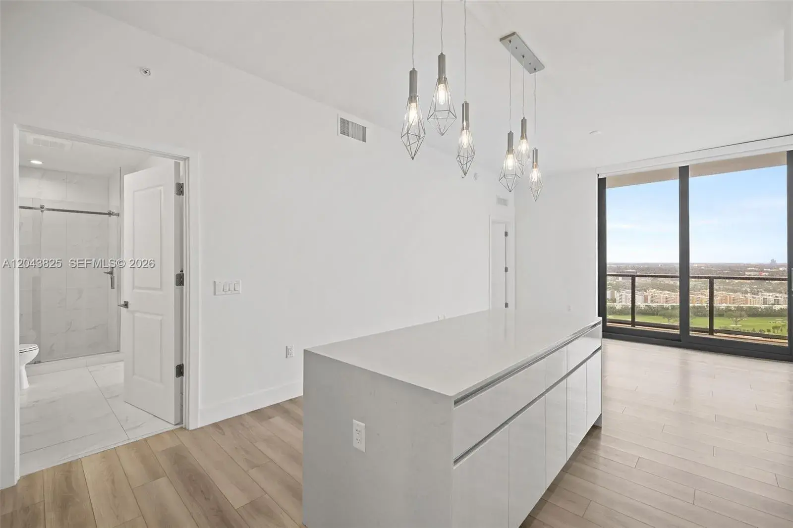 101 Diplomat Pkwy # 1805, Hallandale Beach FL 33009