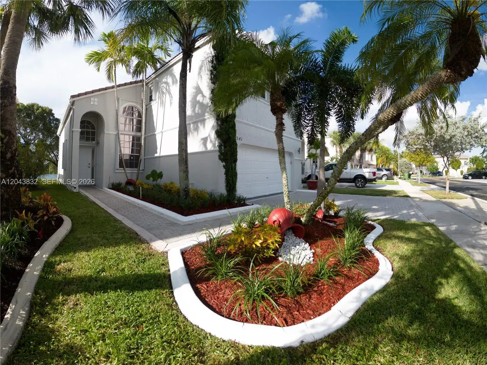 15341 NW 4 ST, Pembroke Pines FL 33028 photo 3
