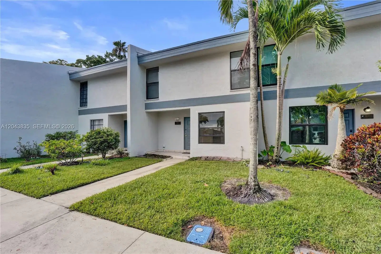 9220 NW 14th St # 272, Pembroke Pines FL 33024 photo 2