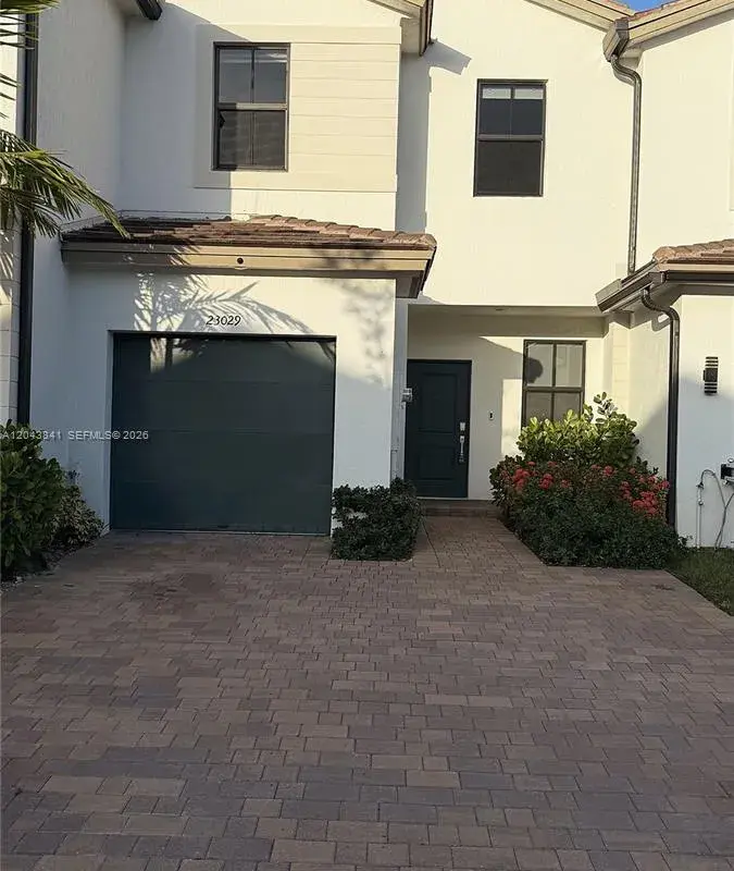 23013 SW 128th Pl, Miami FL 33170
