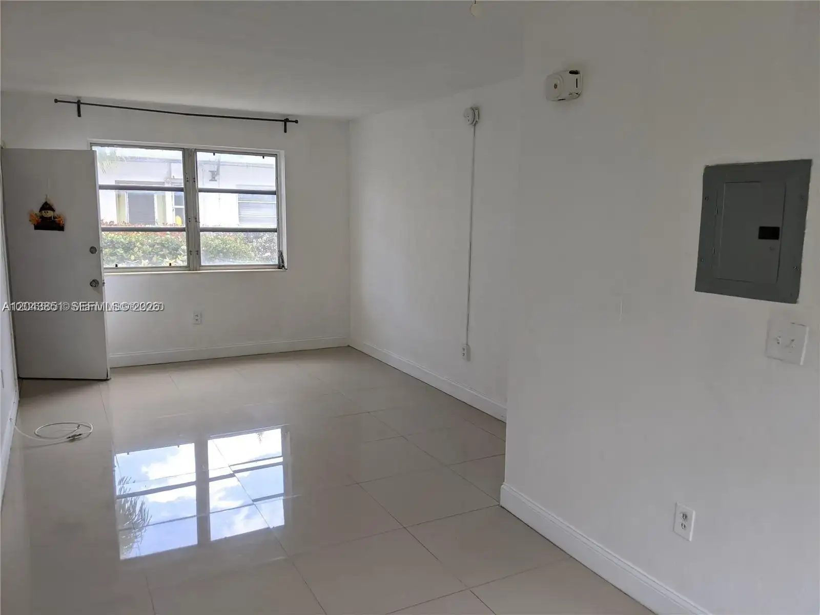 7821 Byron Ave, Miami Beach FL 33141 photo 5