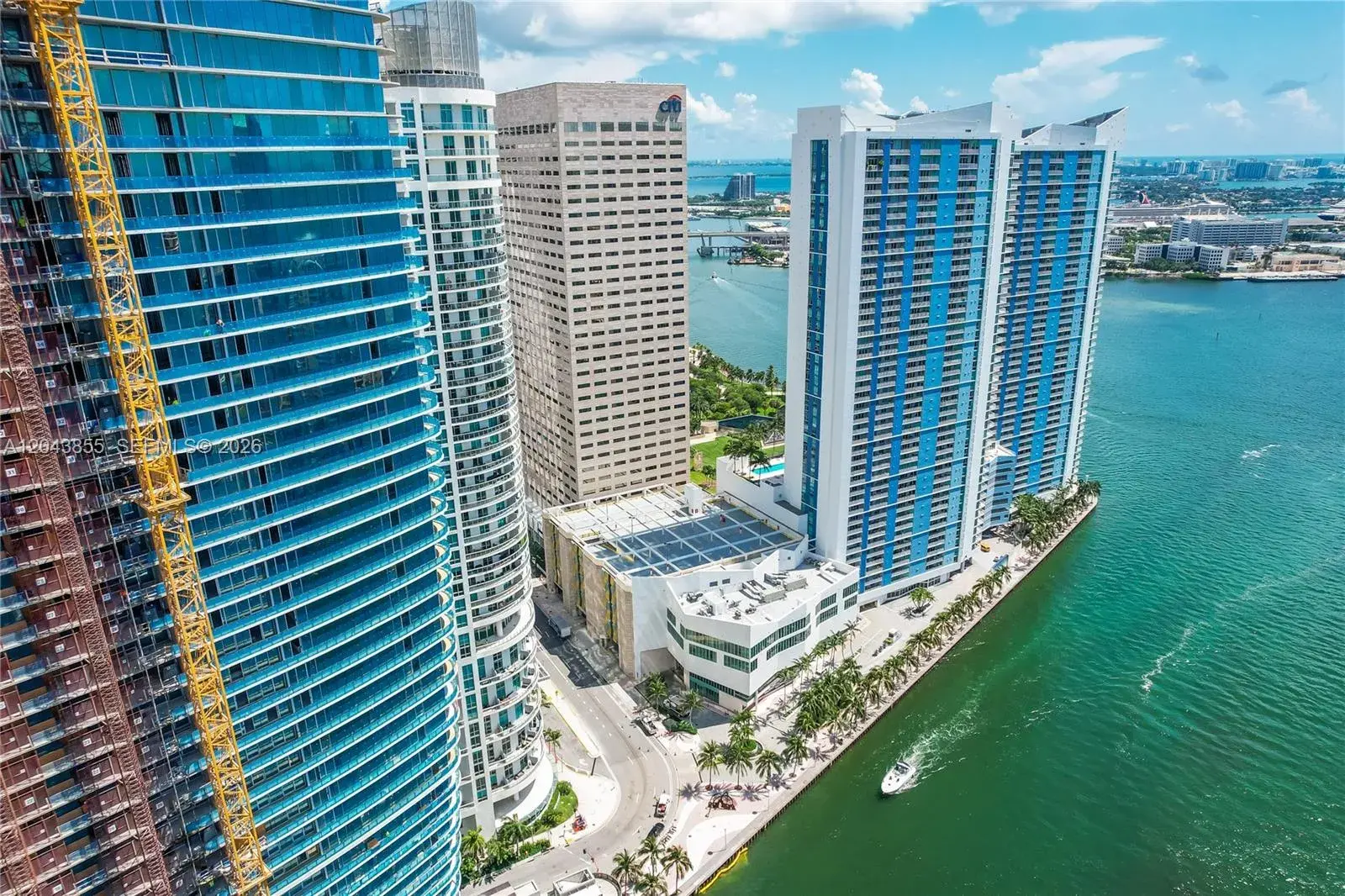 300 S Biscayne Blvd # 612, Miami FL 33131