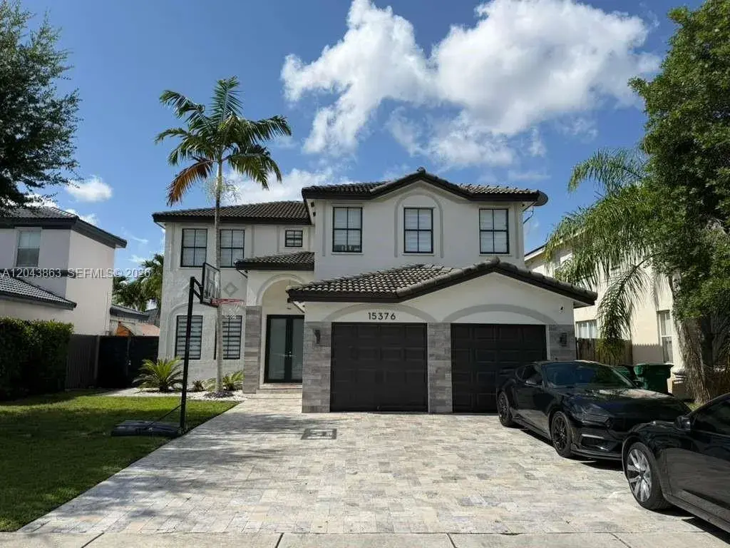 15376 SW 13th Ter, Miami FL 33194