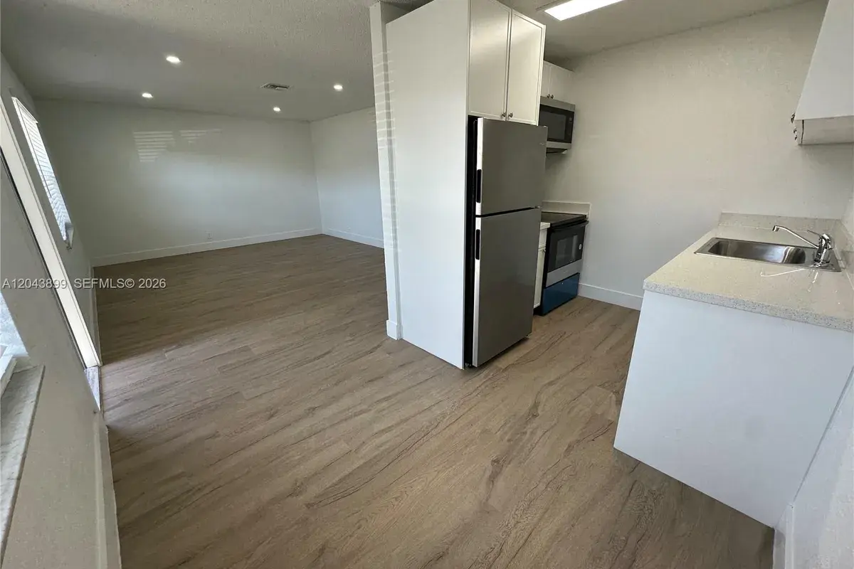 899 NE 15th Street # 3, Fort Lauderdale FL 33304