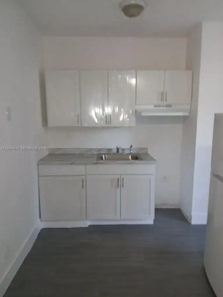 1003 SW 15th Ave # 6, Miami FL 33135 photo 2