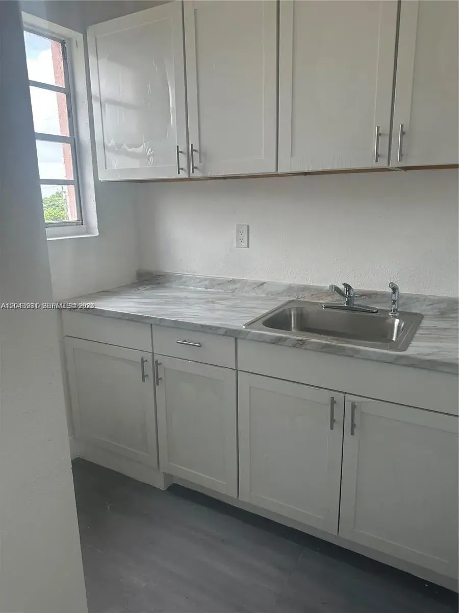 2961 SW 5th St # 21, Miami FL 33135