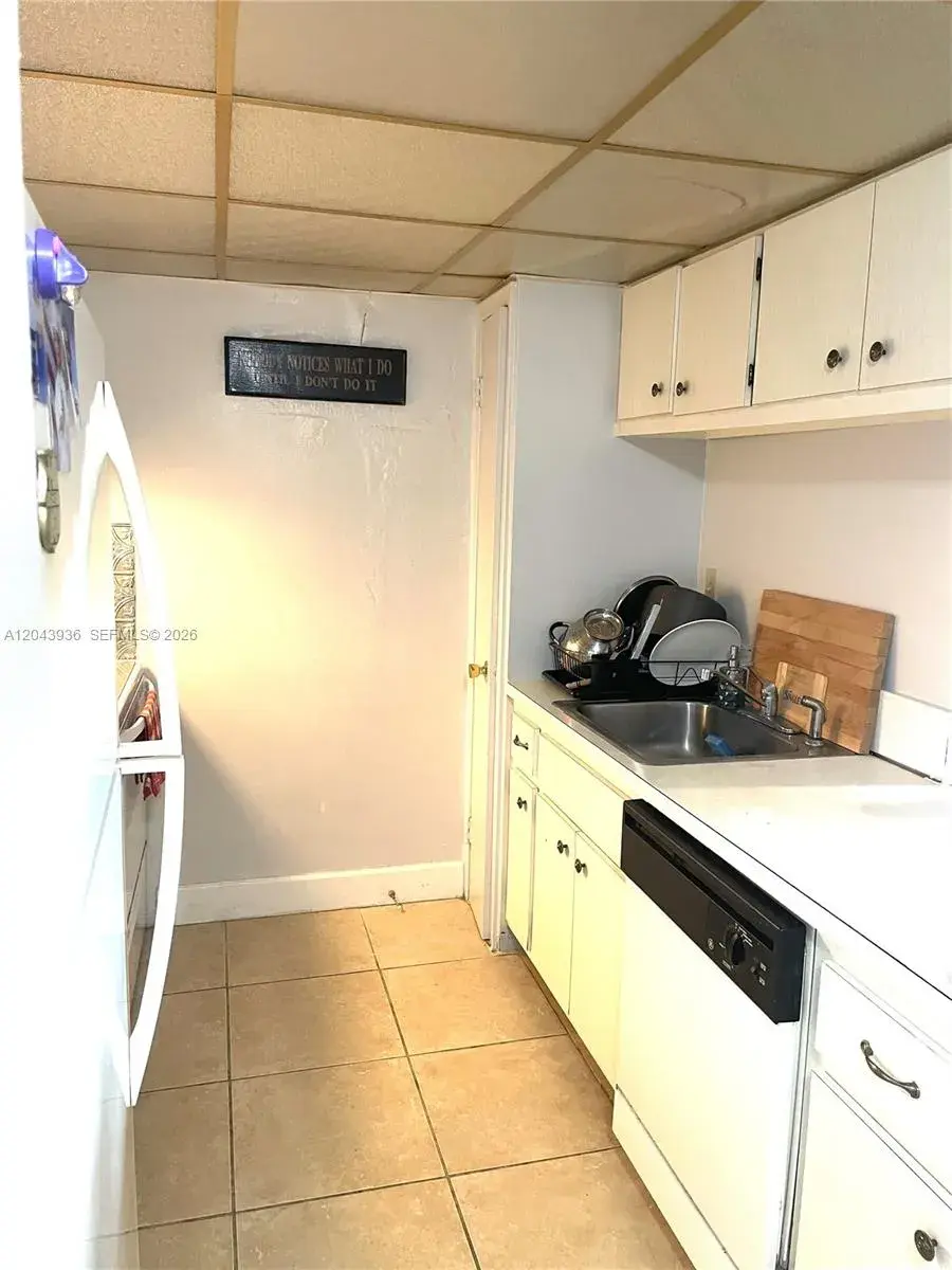 7477 SW 82nd St # C318, Miami FL 33143