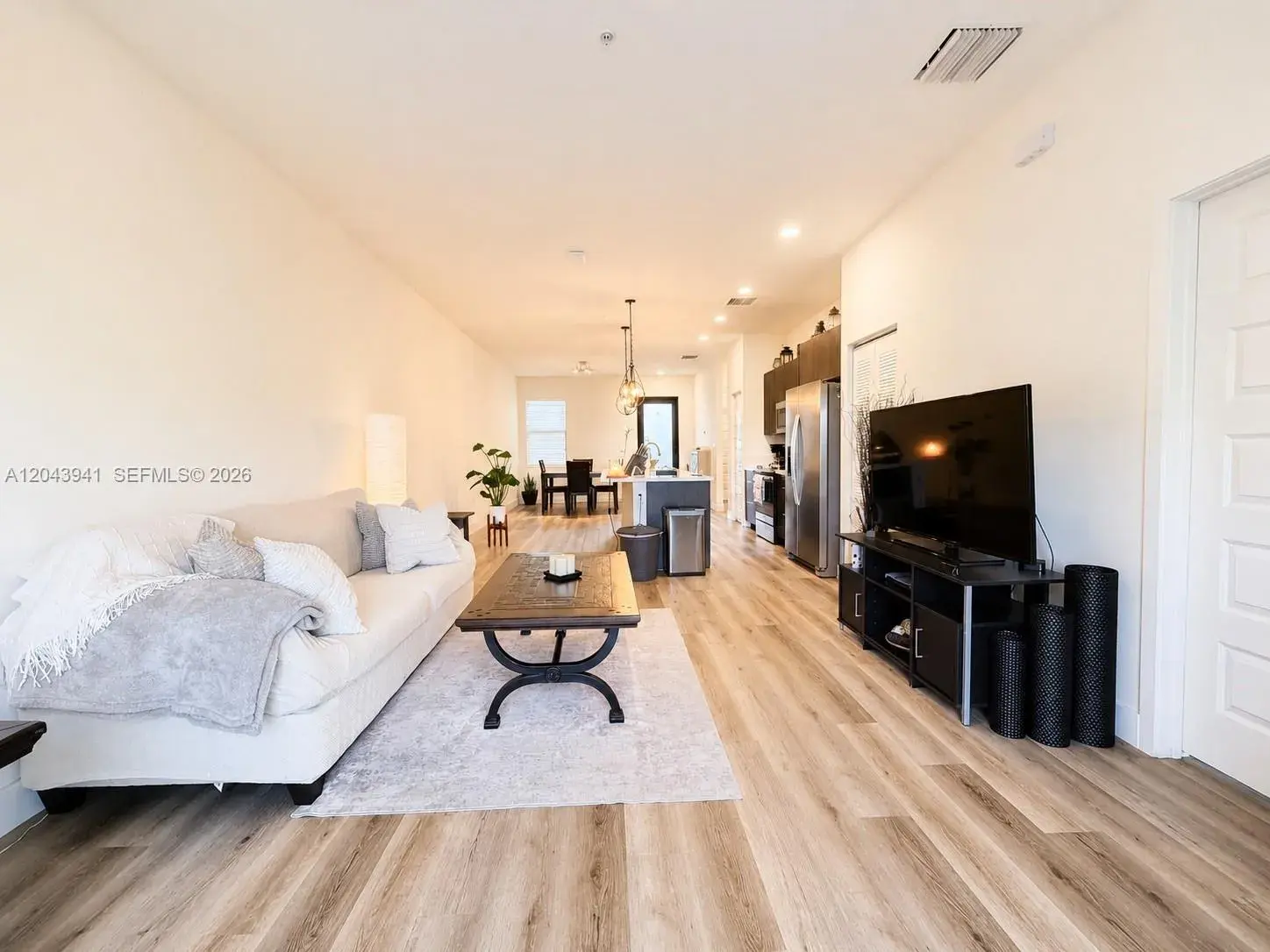 8015 NW 104th Ave # 21, Doral FL 33178