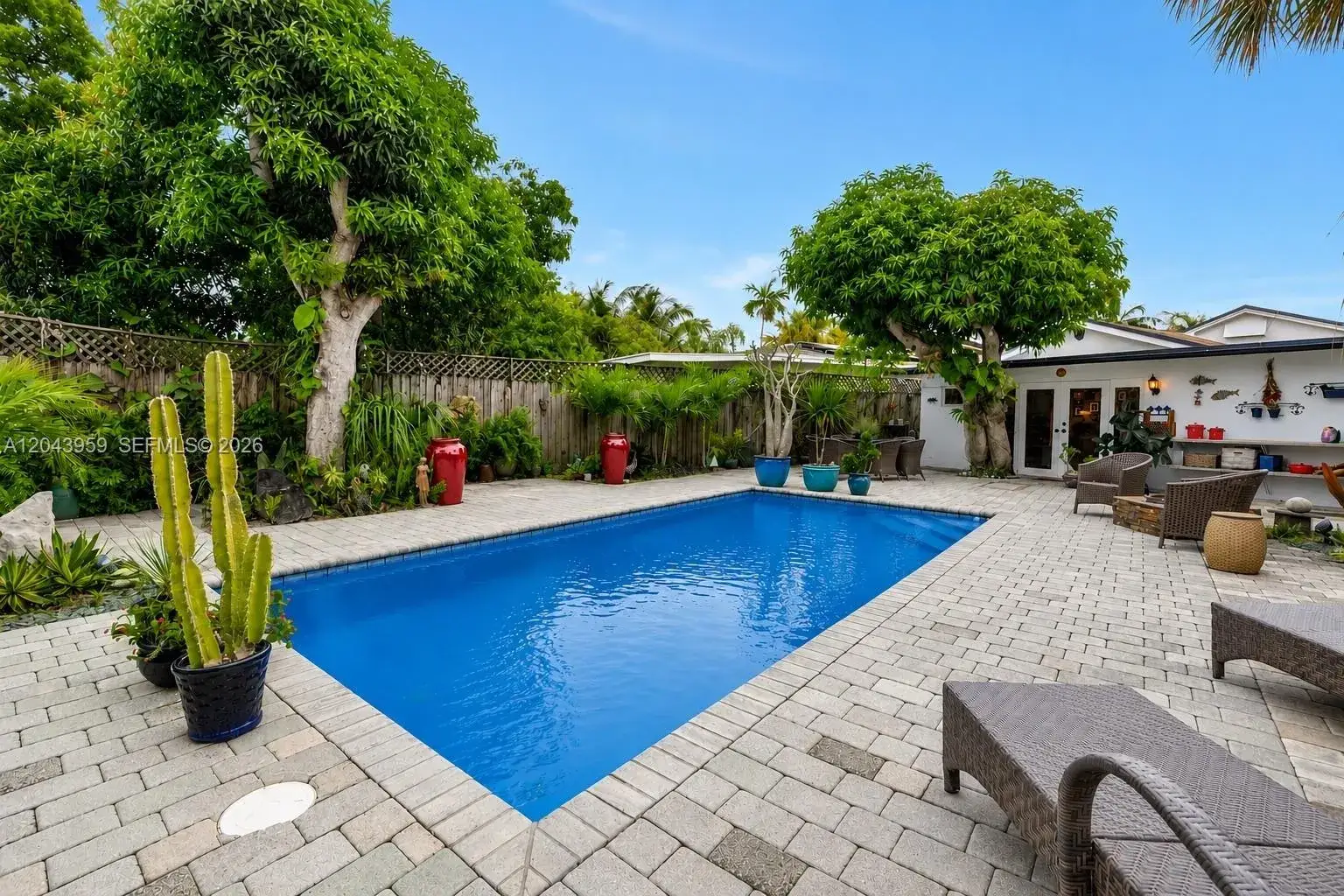 1401 NE 33rd St, Oakland Park FL 33334