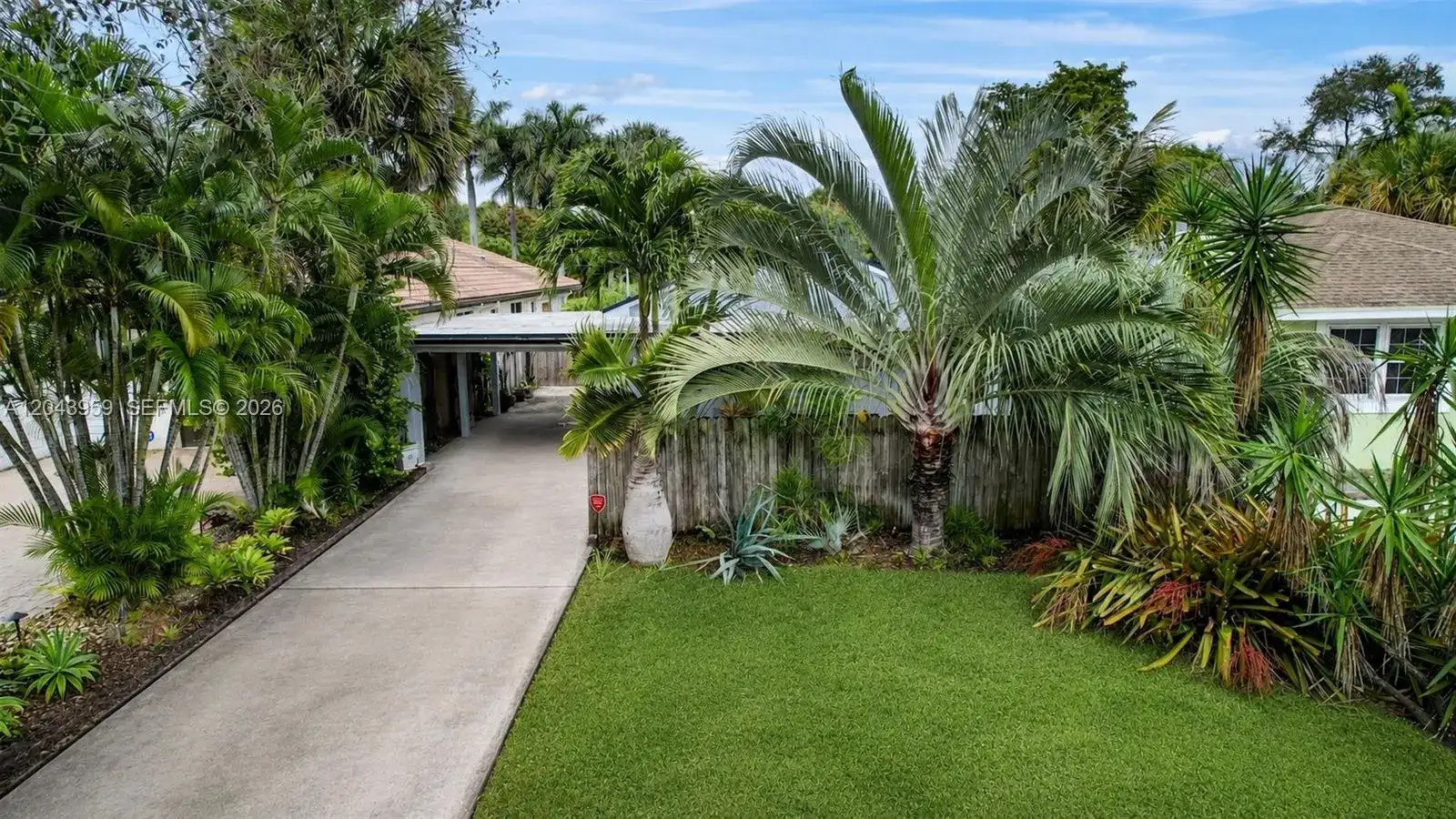 1401 NE 33rd St, Oakland Park FL 33334 photo 3