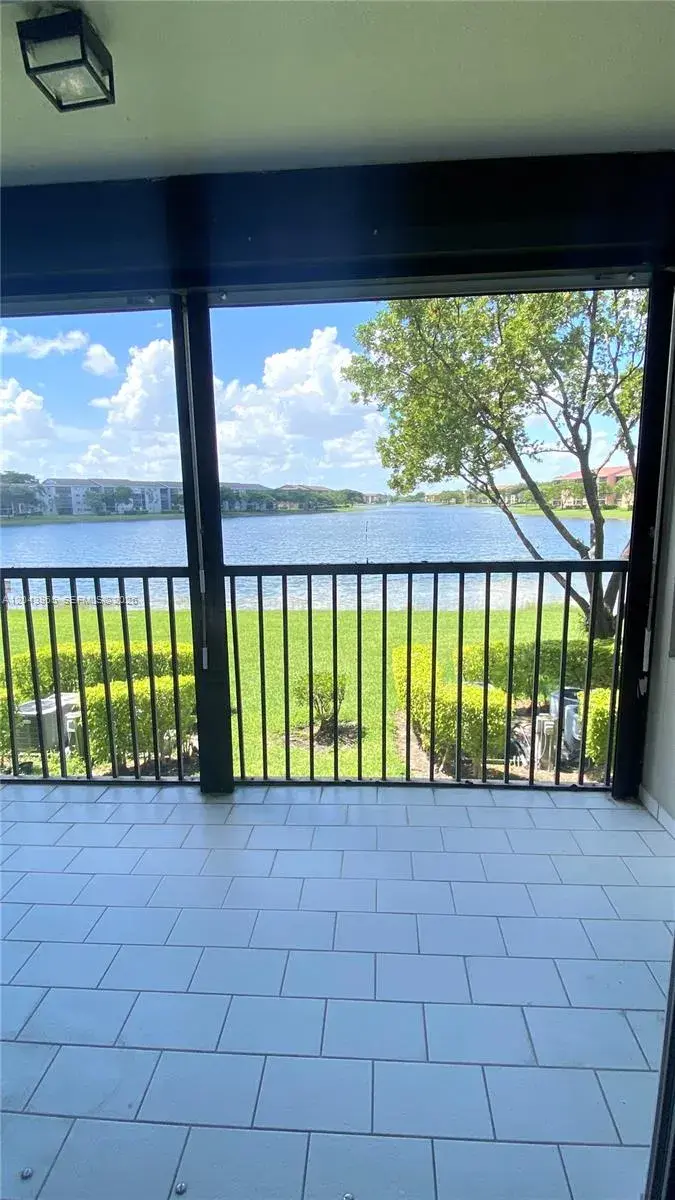 13800 SW 5th Ct # 209M, Pembroke Pines FL 33027