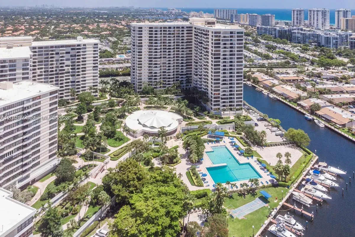 600 Three Islands Blvd # 1113, Hallandale Beach FL 33009