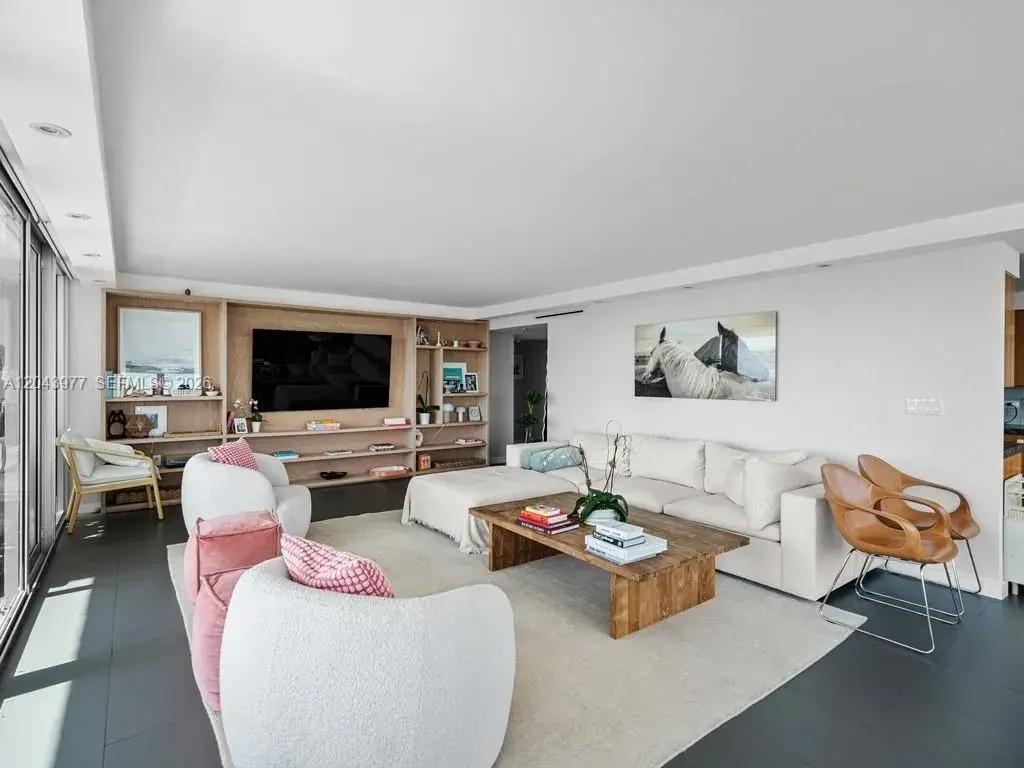 11 Island Ave # 1712, Miami Beach FL 33139