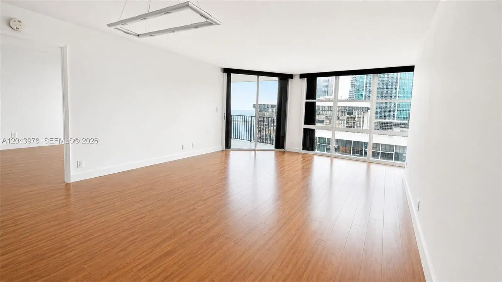 1901 Brickell Av # B2203, Miami FL 33129 photo 3