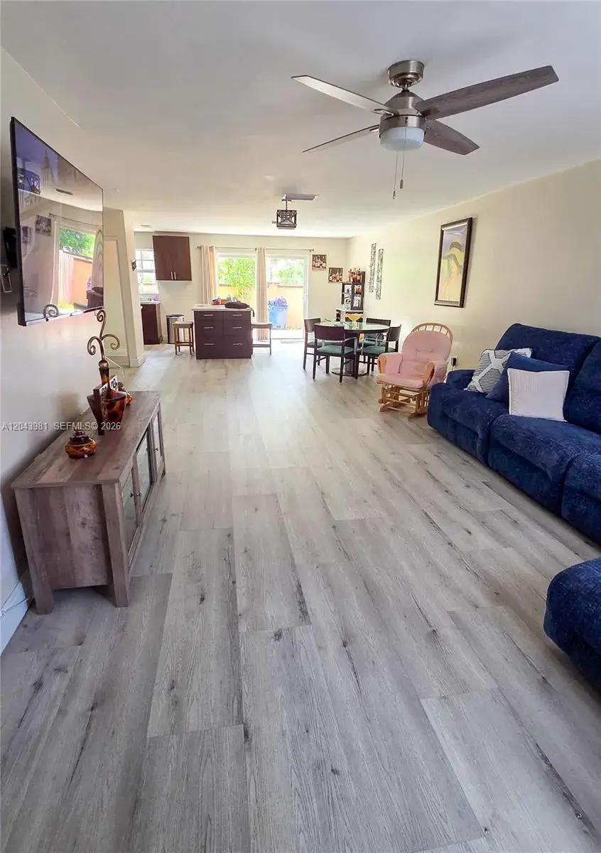 3377 NW 198th Ter, Miami Gardens FL 33056