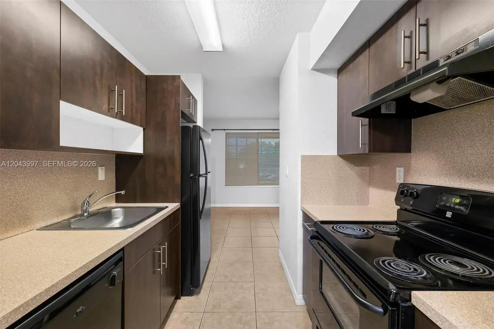 13 S Royal Poinciana Blvd # 14, Miami Springs FL 33166 photo 4