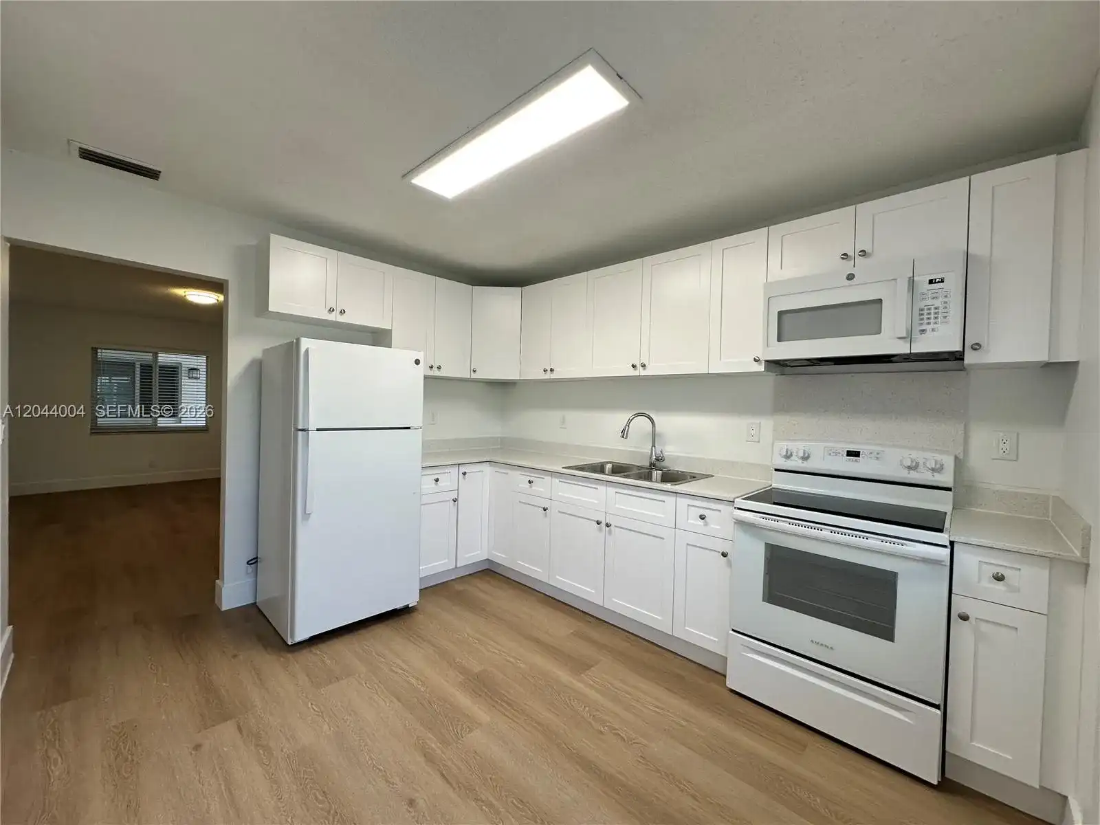 3700 NE 22nd Ave # 4, Lighthouse Point FL 33064