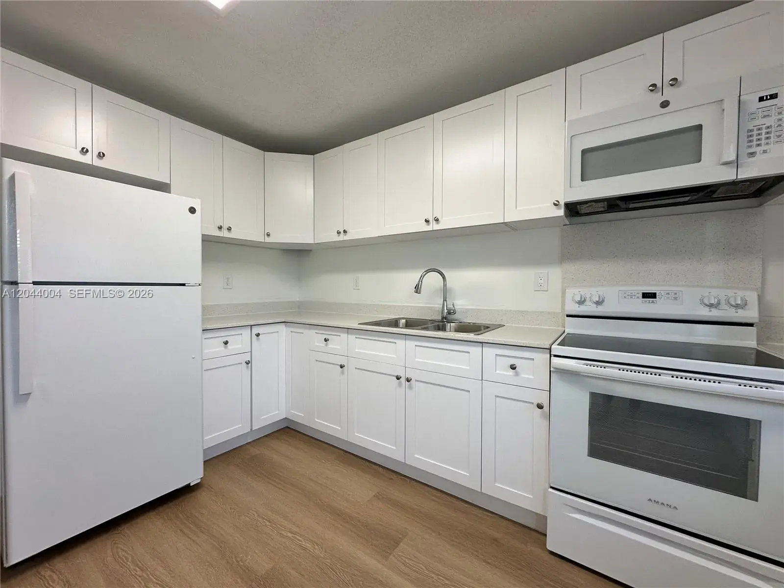 3700 NE 22nd Ave # 4, Lighthouse Point FL 33064