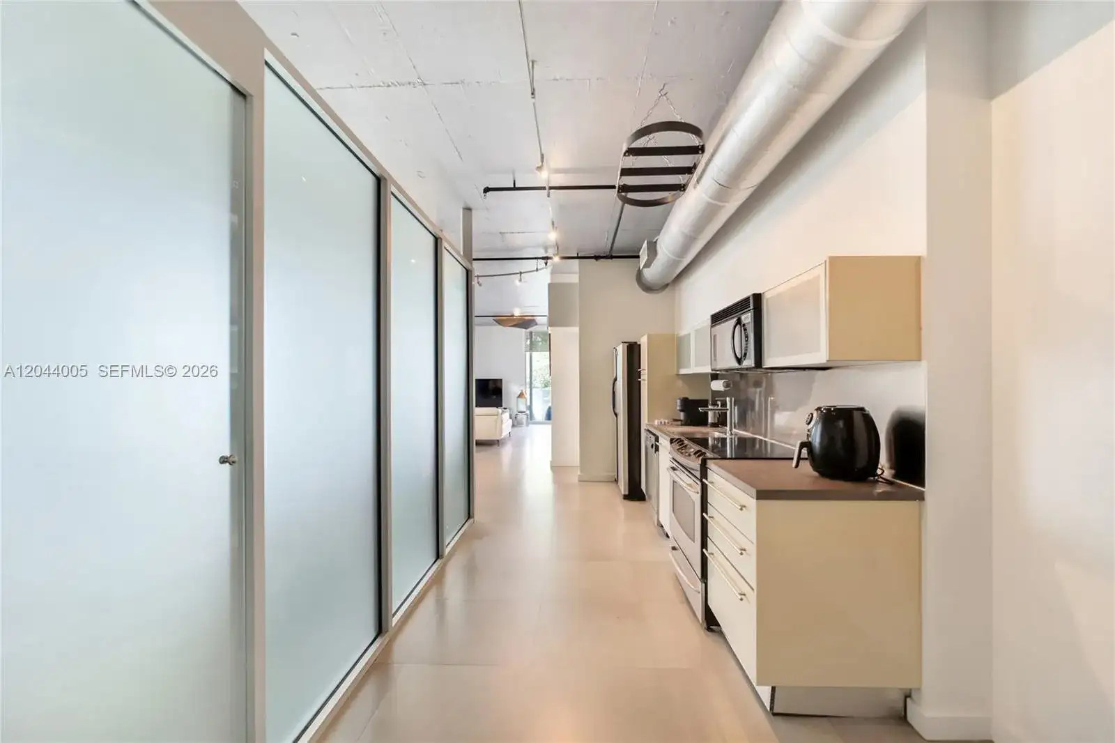 1700 Meridian Ave # 310, Miami Beach FL 33139 photo 4