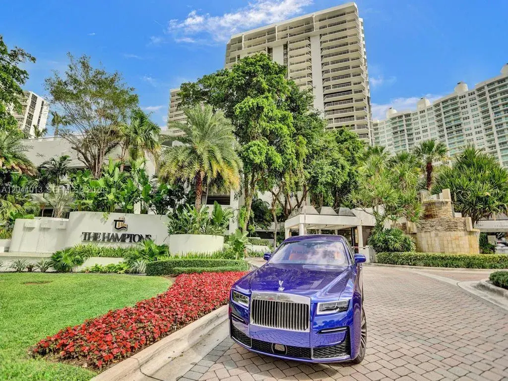 20281 E Country Club Dr # 407, Aventura FL 33180