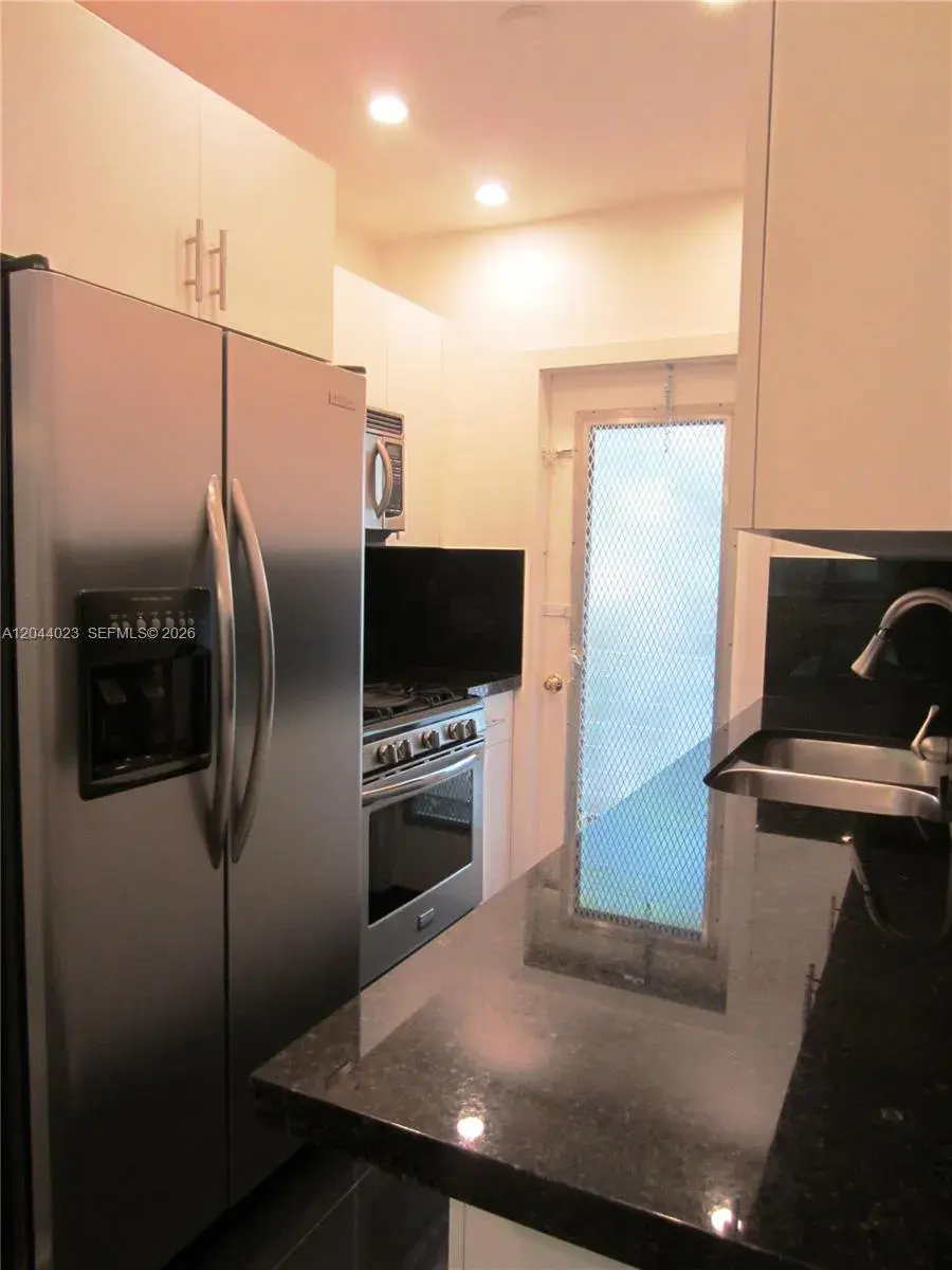 8132 Harding Ave # 5, Miami Beach FL 33141