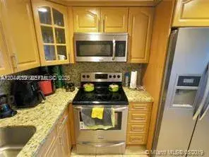 300 SW 134th Way # 105E, Pembroke Pines FL 33027