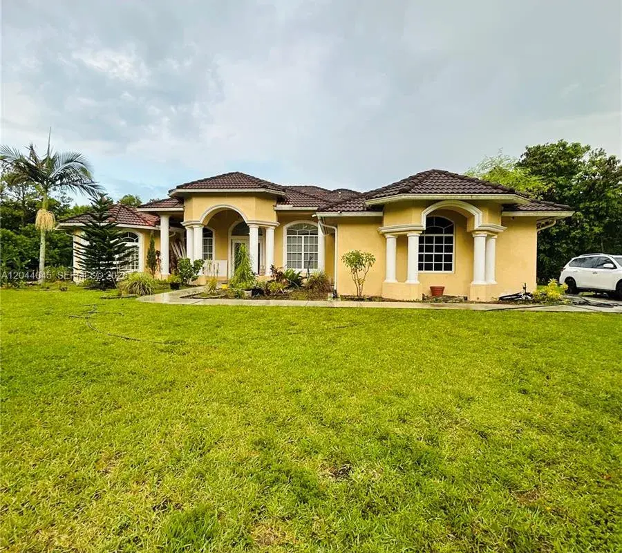 13754 N 48th Ct N, West Palm Beach FL 33411