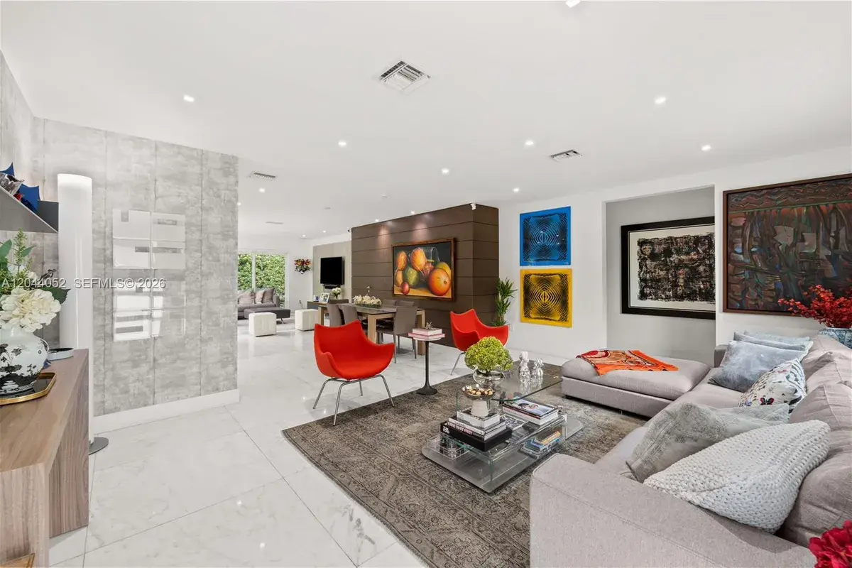 721 Bird Rd, Coral Gables FL 33146
